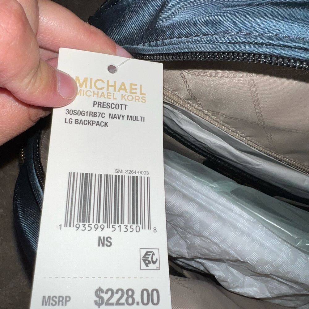 Authentic mk backpack - Picture 6 of 6